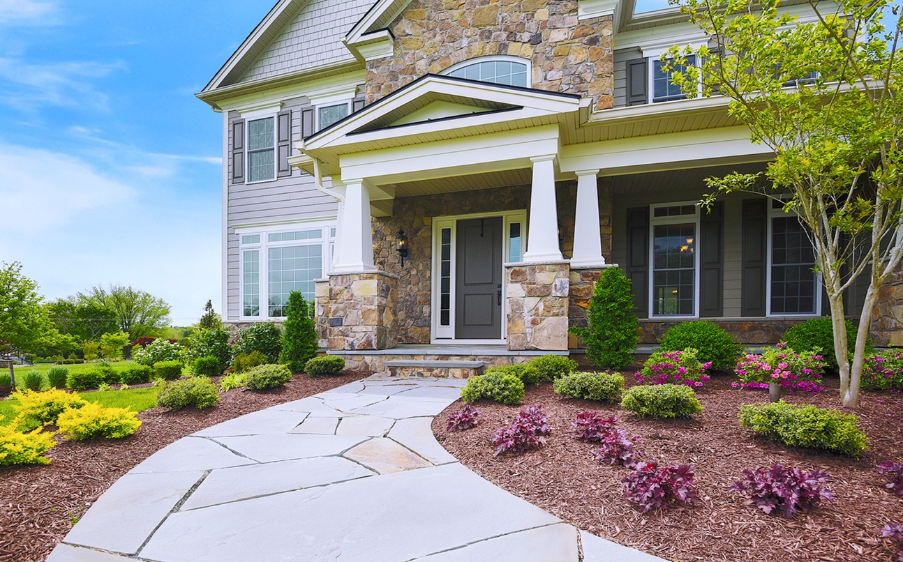 mid-at_EXTERIOR_12_web_1294x806